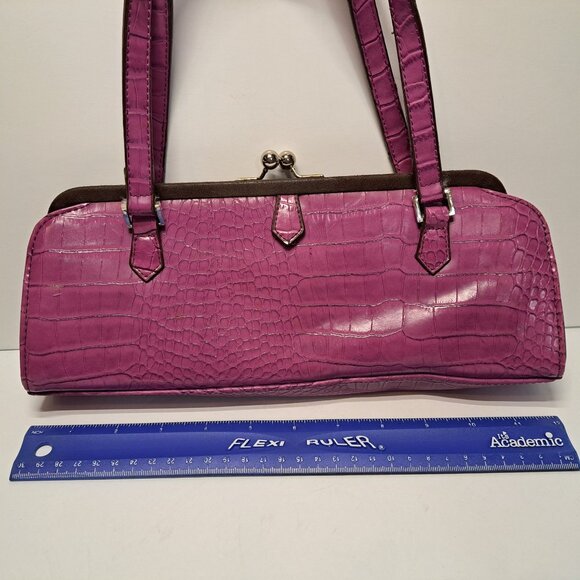 Chinese Laundry Clutch 2 Handle Hot Pink Faux Croc Green Lining Kiss Lock - Picture 3 of 12